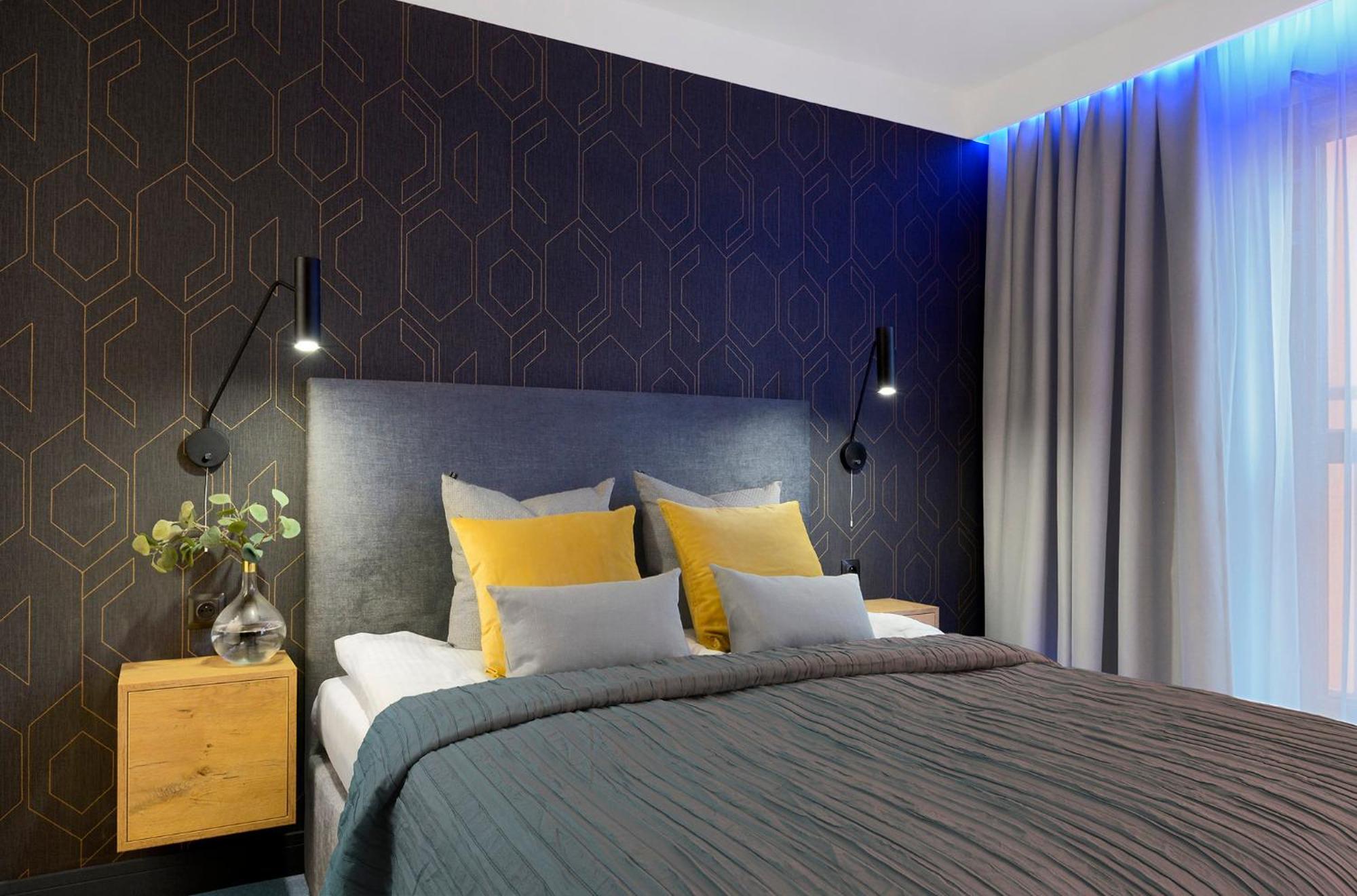 Elite Waterlane Free Swimming Pool Access Gdańsk